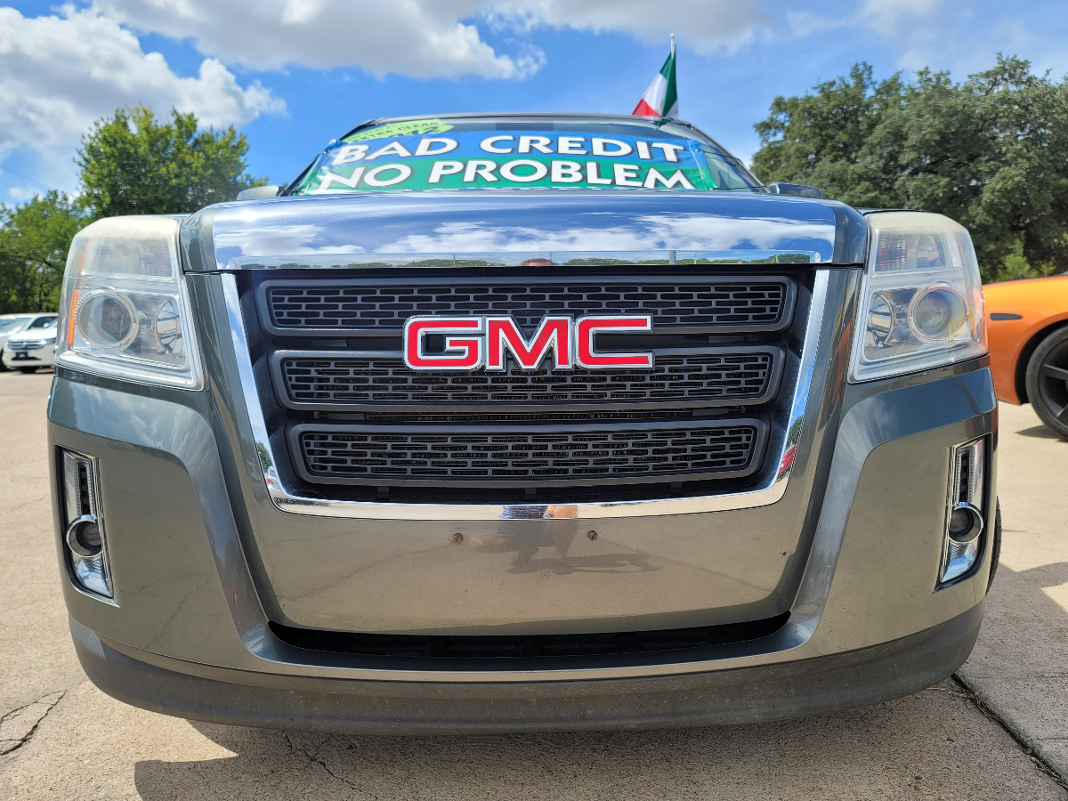 2012 GRAY GMC Terrain SLE1 (2GKALMEK2C6) with an 2.4L L4 DOHC 16V engine, 6-Speed Automatic transmission, located at 2660 S.Garland Avenue, Garland, TX, 75041, (469) 298-3118, 32.885387, -96.656776 - Welcome to DallasAutos4Less, one of the Premier BUY HERE PAY HERE Dealers in the North Dallas Area. We specialize in financing to people with NO CREDIT or BAD CREDIT. We need proof of income, proof of residence, and a ID. Come buy your new car from us today!! This is a very well cared for 2012 GM - Photo #9