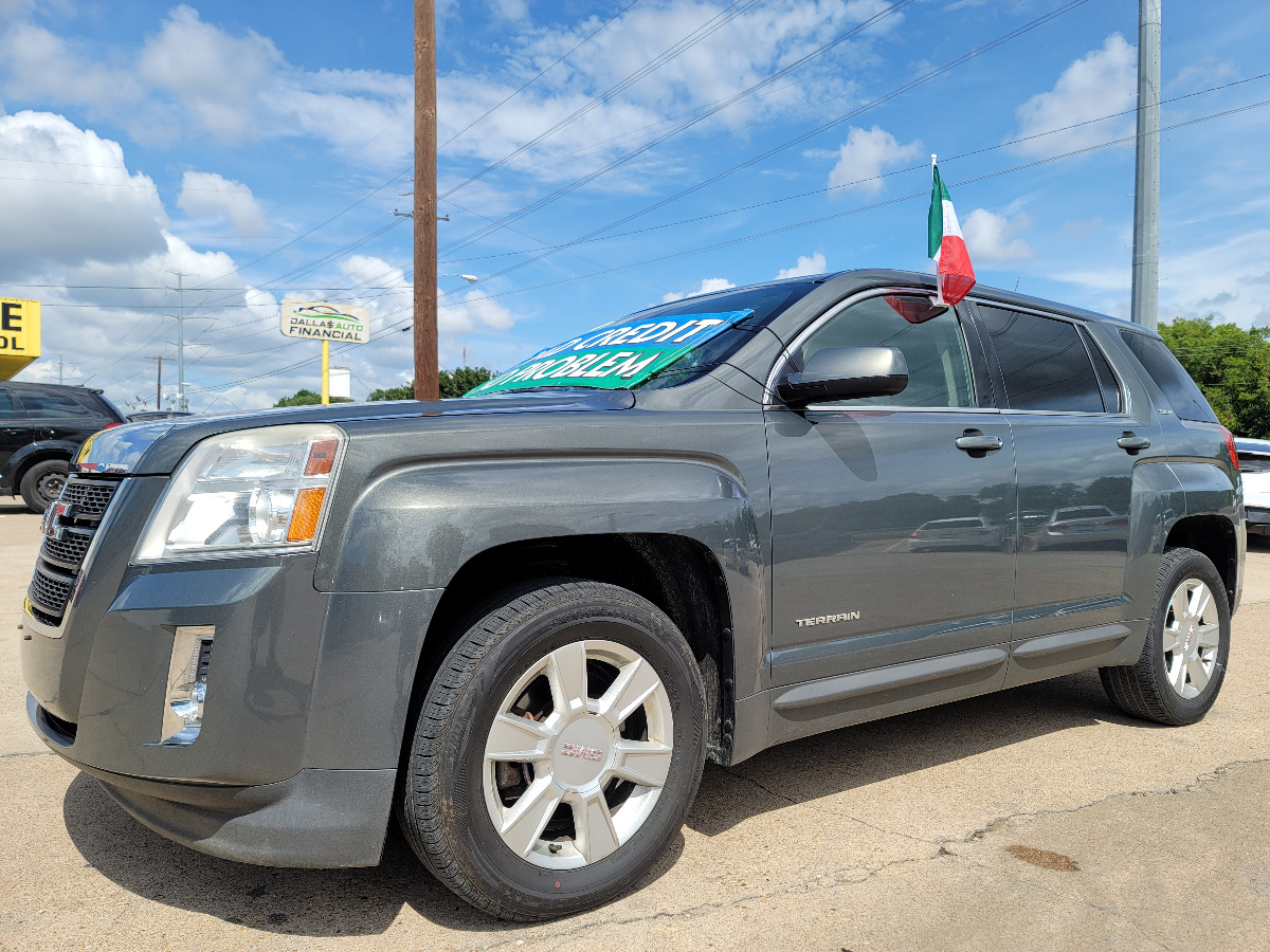 2012 GRAY GMC Terrain SLE1 (2GKALMEK2C6) with an 2.4L L4 DOHC 16V engine, 6-Speed Automatic transmission, located at 2660 S.Garland Avenue, Garland, TX, 75041, (469) 298-3118, 32.885387, -96.656776 - Photo #7