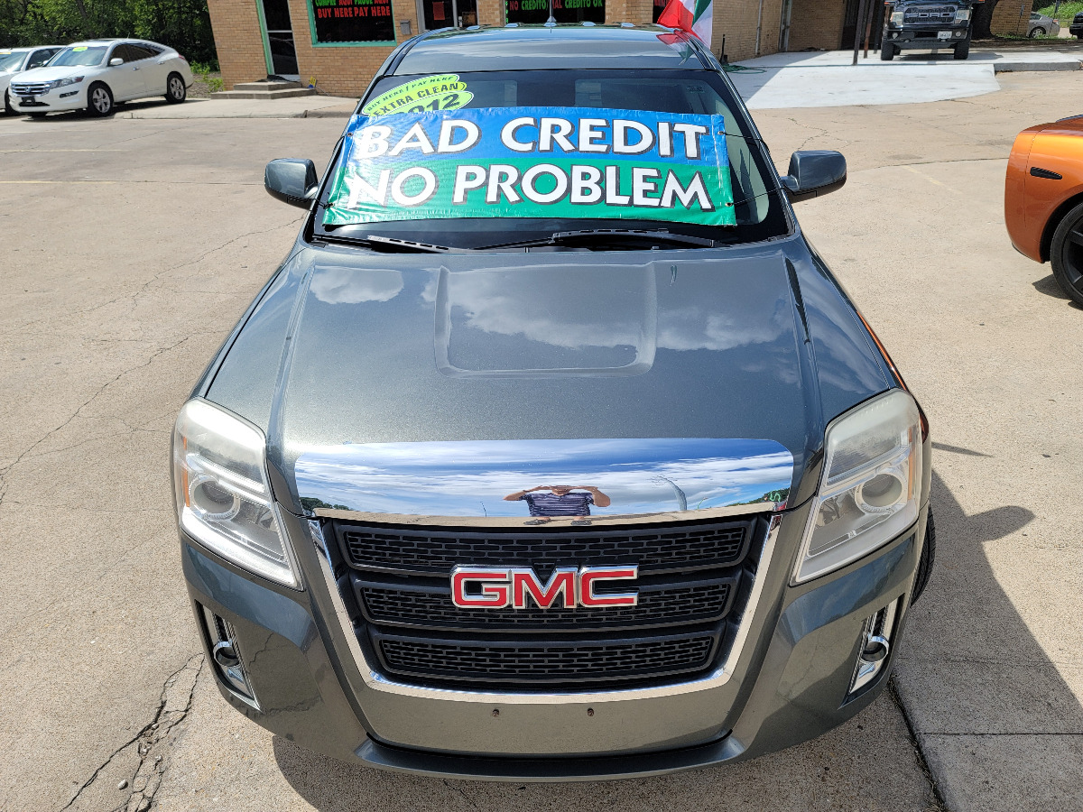 2012 GRAY GMC Terrain SLE1 (2GKALMEK2C6) with an 2.4L L4 DOHC 16V engine, 6-Speed Automatic transmission, located at 2660 S.Garland Avenue, Garland, TX, 75041, (469) 298-3118, 32.885387, -96.656776 - Welcome to DallasAutos4Less, one of the Premier BUY HERE PAY HERE Dealers in the North Dallas Area. We specialize in financing to people with NO CREDIT or BAD CREDIT. We need proof of income, proof of residence, and a ID. Come buy your new car from us today!! This is a very well cared for 2012 GM - Photo #8