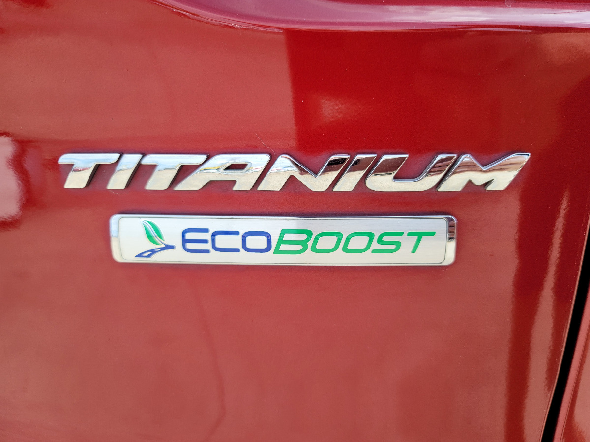 2014 RED /BEIGE Ford Escape Titanium (1FMCU0J98EU) with an 2.0L L4 DOHC 16V engine, 6-Speed Automatic transmission, located at 2660 S.Garland Avenue	, Garland, TX, 75041, (469) 298-3118, 32.885387, -96.656776 - Photo #22
