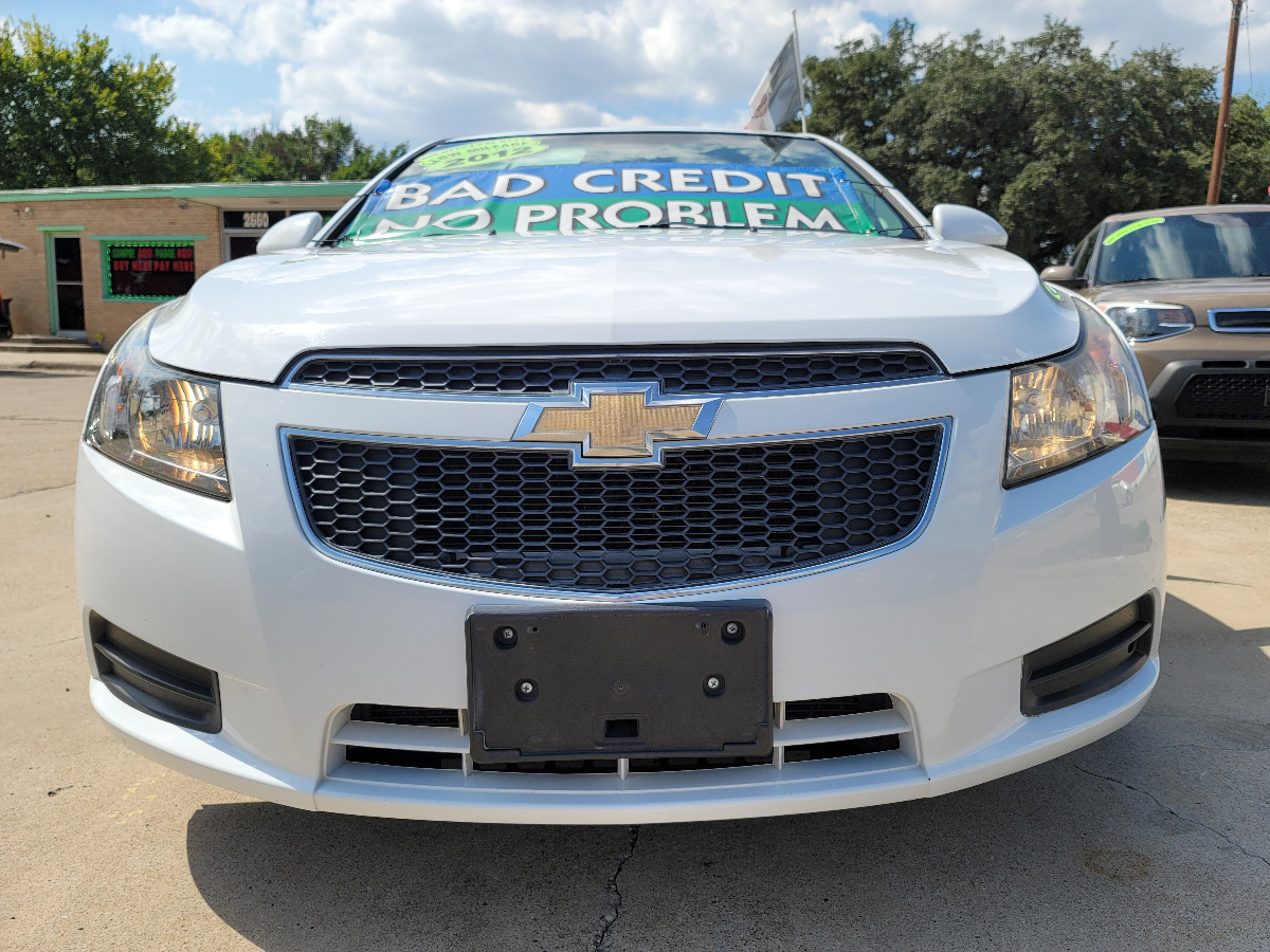 2012 WHITE Chevrolet Cruze 2LT (1G1PG5SC9C7) with an 1.4L L4 DOHC 16V TURBO engine, 6-Speed Automatic transmission, located at 2660 S.Garland Avenue, Garland, TX, 75041, (469) 298-3118, 32.885387, -96.656776 - Photo #9