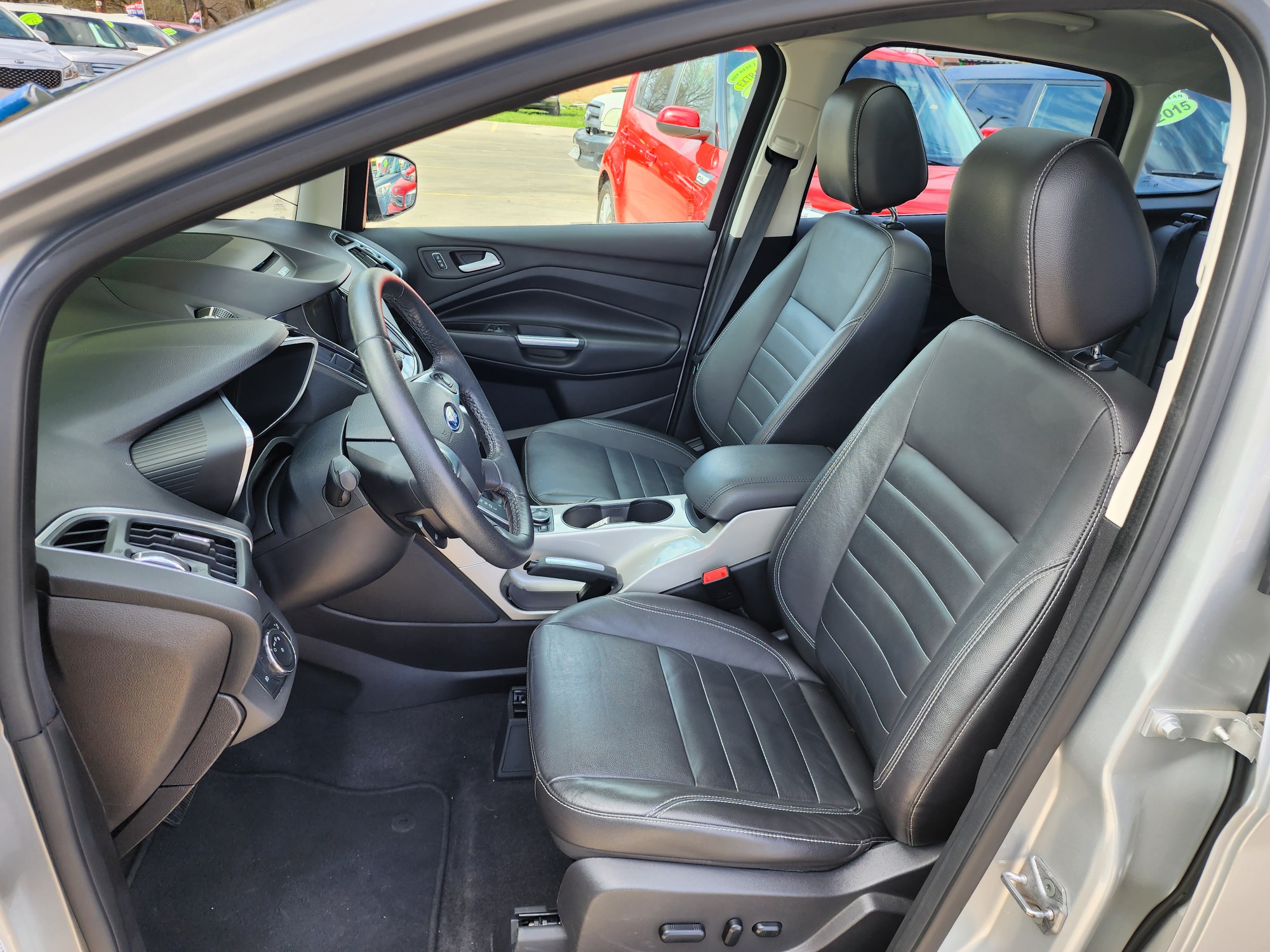 2013 SILVER Ford C-Max SEL (1FADP5BU1DL) with an 2.0L L4 DOHC 16V HYBRID engine, Continuously Variable Transmission transmission, located at 2660 S.Garland Avenue, Garland, TX, 75041, (469) 298-3118, 32.885387, -96.656776 - Photo #11