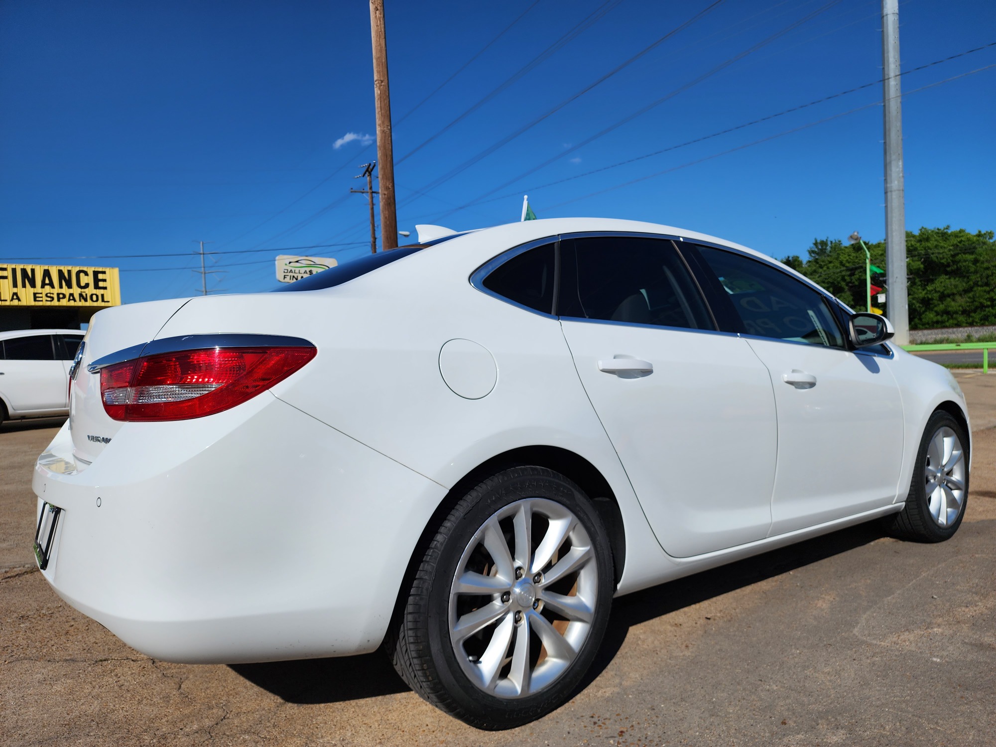 2015 WHITE Buick Verano Convenience (1G4PR5SK3F4) with an 2.4L L4 DOHC 16V FFV engine, 6-Speed Automatic transmission, located at 2660 S.Garland Avenue, Garland, TX, 75041, (469) 298-3118, 32.885387, -96.656776 - Welcome to DallasAutos4Less, one of the Premier BUY HERE PAY HERE Dealers in the North Dallas Area. We specialize in financing to people with NO CREDIT or BAD CREDIT. We need proof of income, proof of residence, and a ID. Come buy your new car from us today!! This is a very well cared for 2015 BU - Photo #3