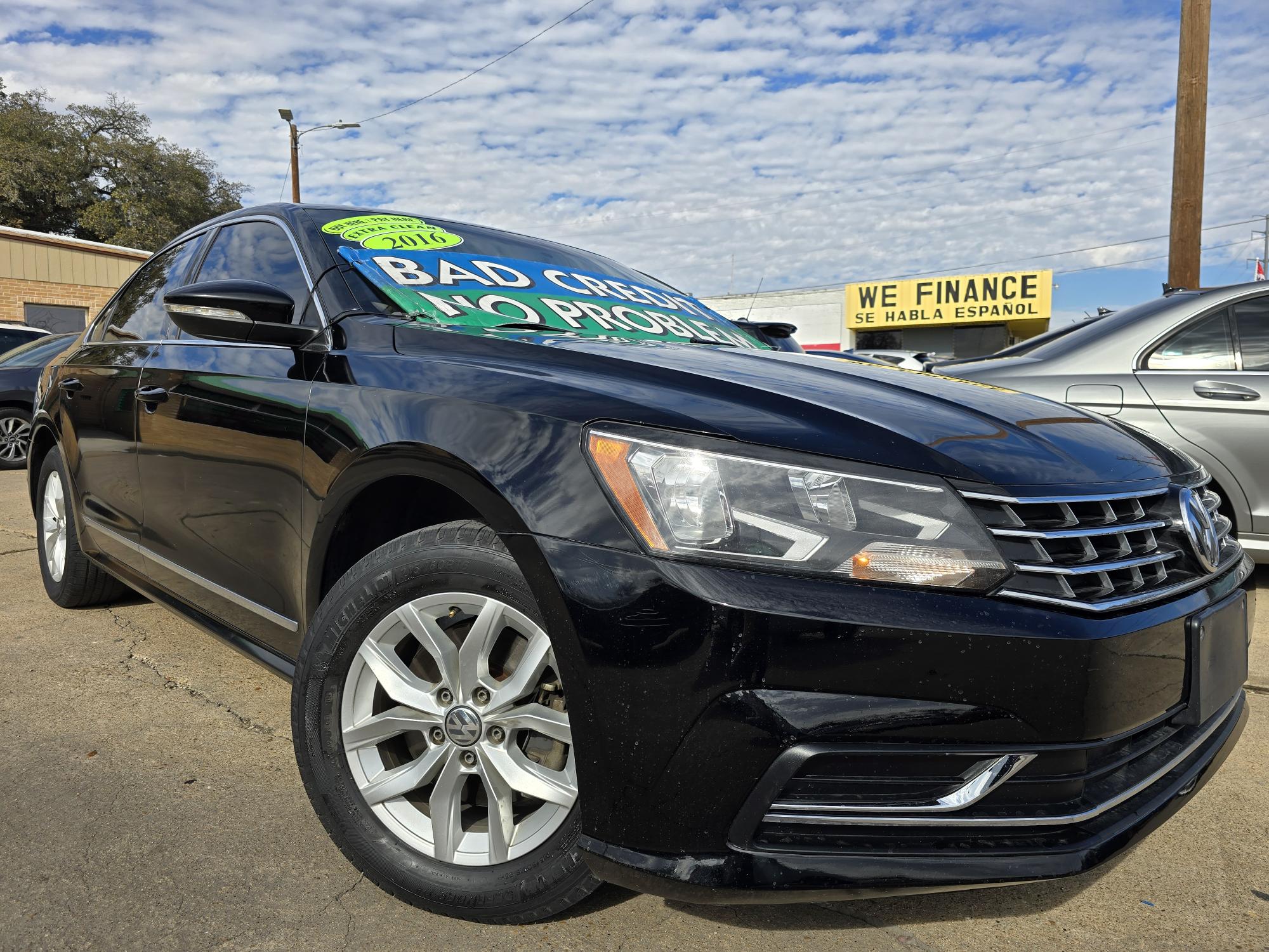 photo of 2016 Volkswagen Passat S Sedan