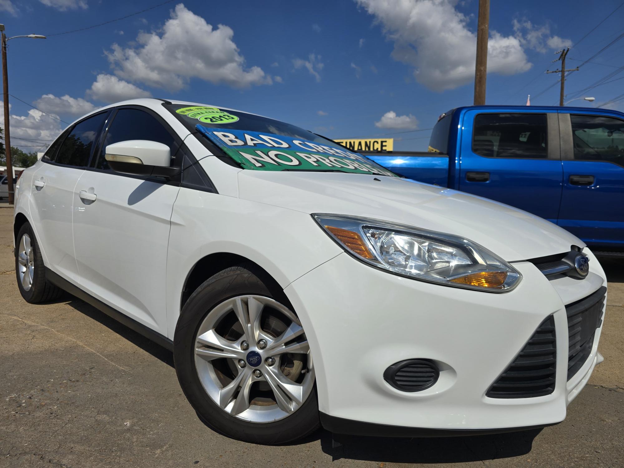 photo of 2013 Ford Focus SE Sedan