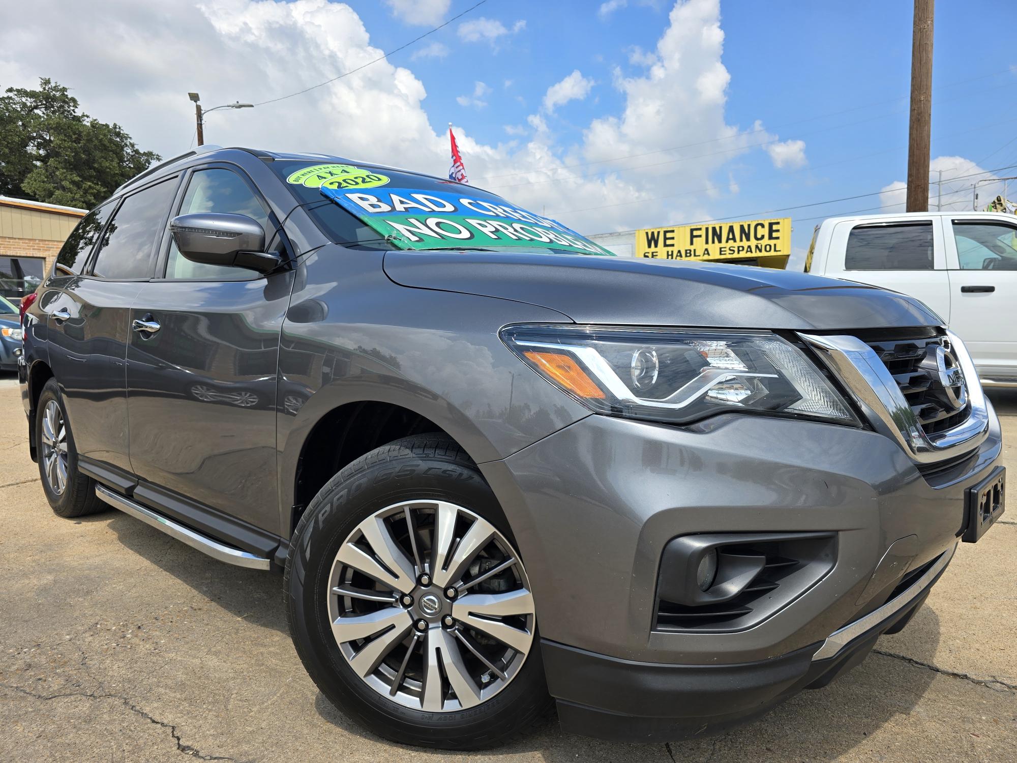 photo of 2020 Nissan Pathfinder SV 4WD Sport Utility