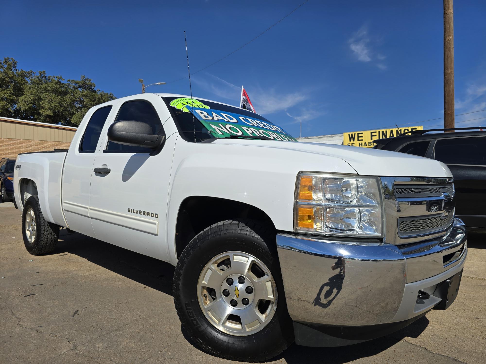 photo of 2013 Chevrolet Silverado 1500 LT Ext. Cab Long Box 4WD PickUp