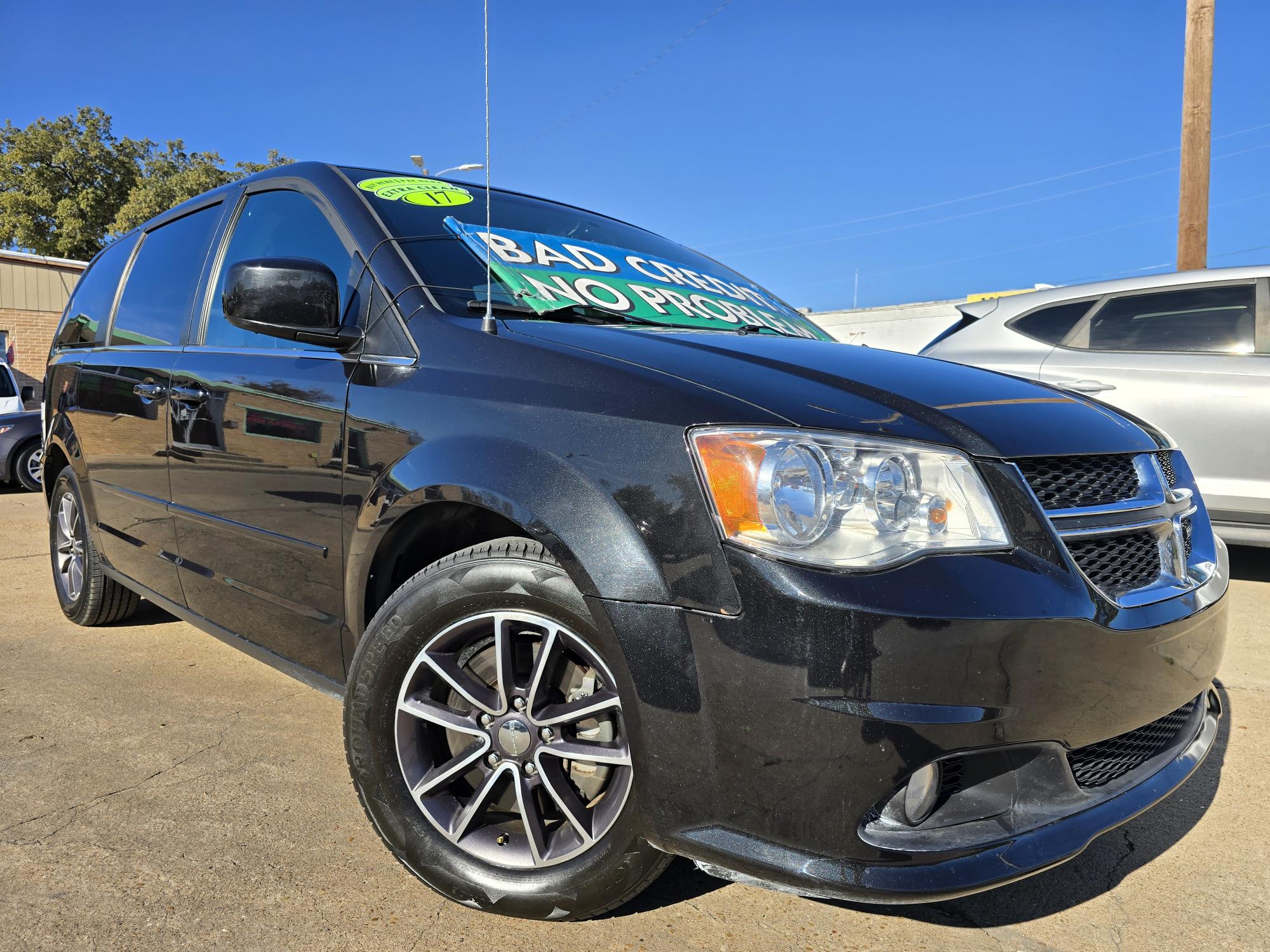 photo of 2017 Dodge Grand Caravan SXT Sports Van