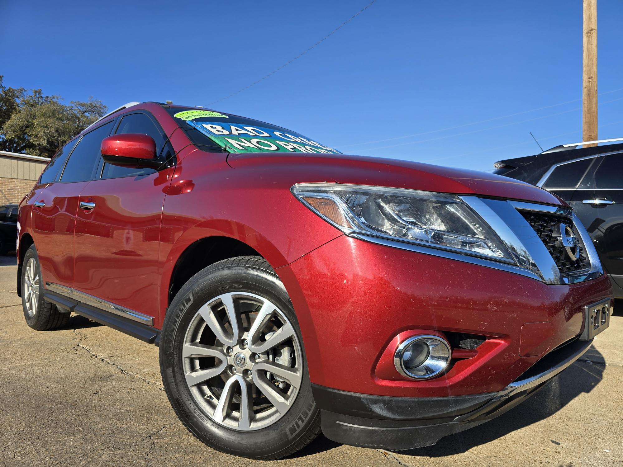 photo of 2015 Nissan Pathfinder SL Sport Utility