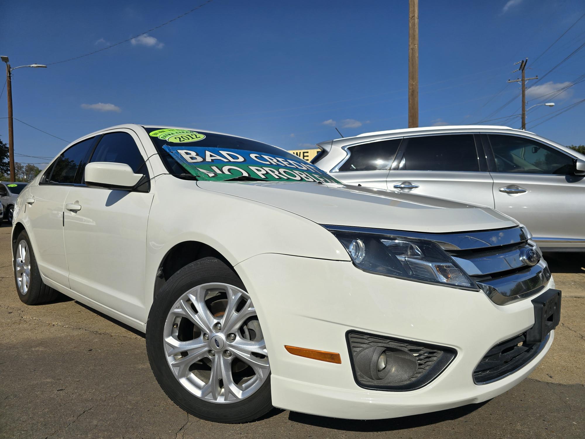 photo of 2012 Ford Fusion SE Sedan