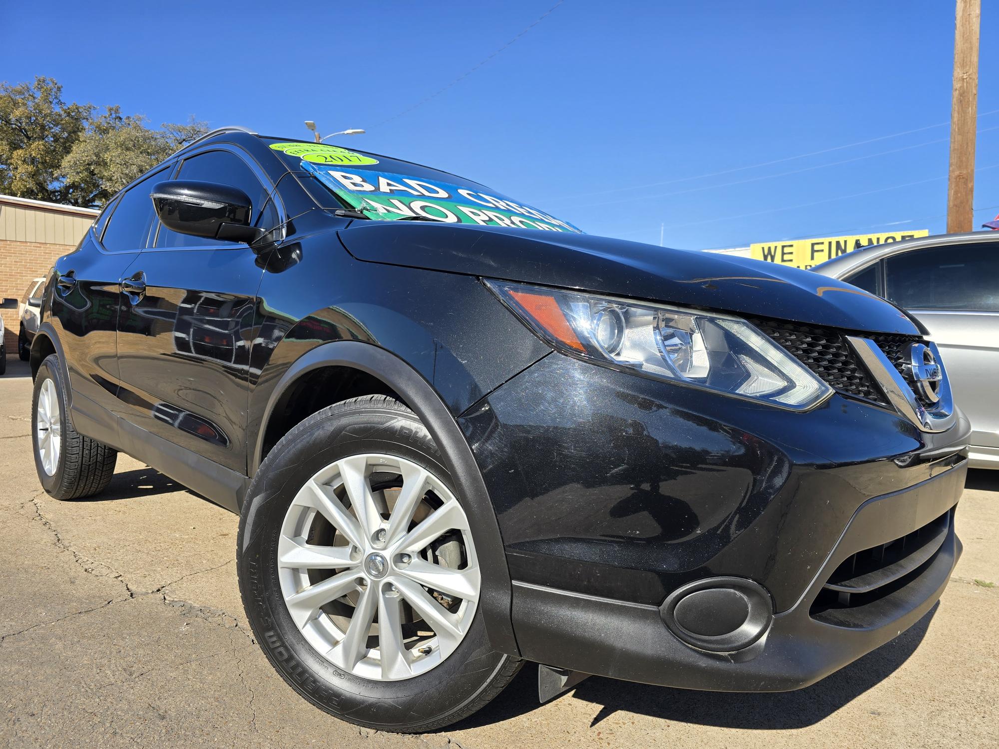 photo of 2017 Nissan Rogue Sport SV Sport Utility