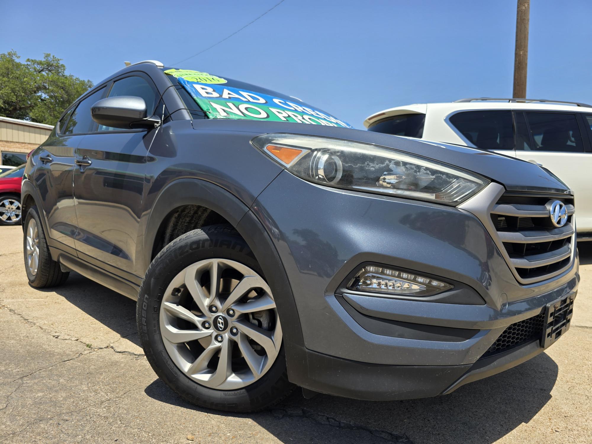 photo of 2016 Hyundai Tucson SE w/Preferred Package