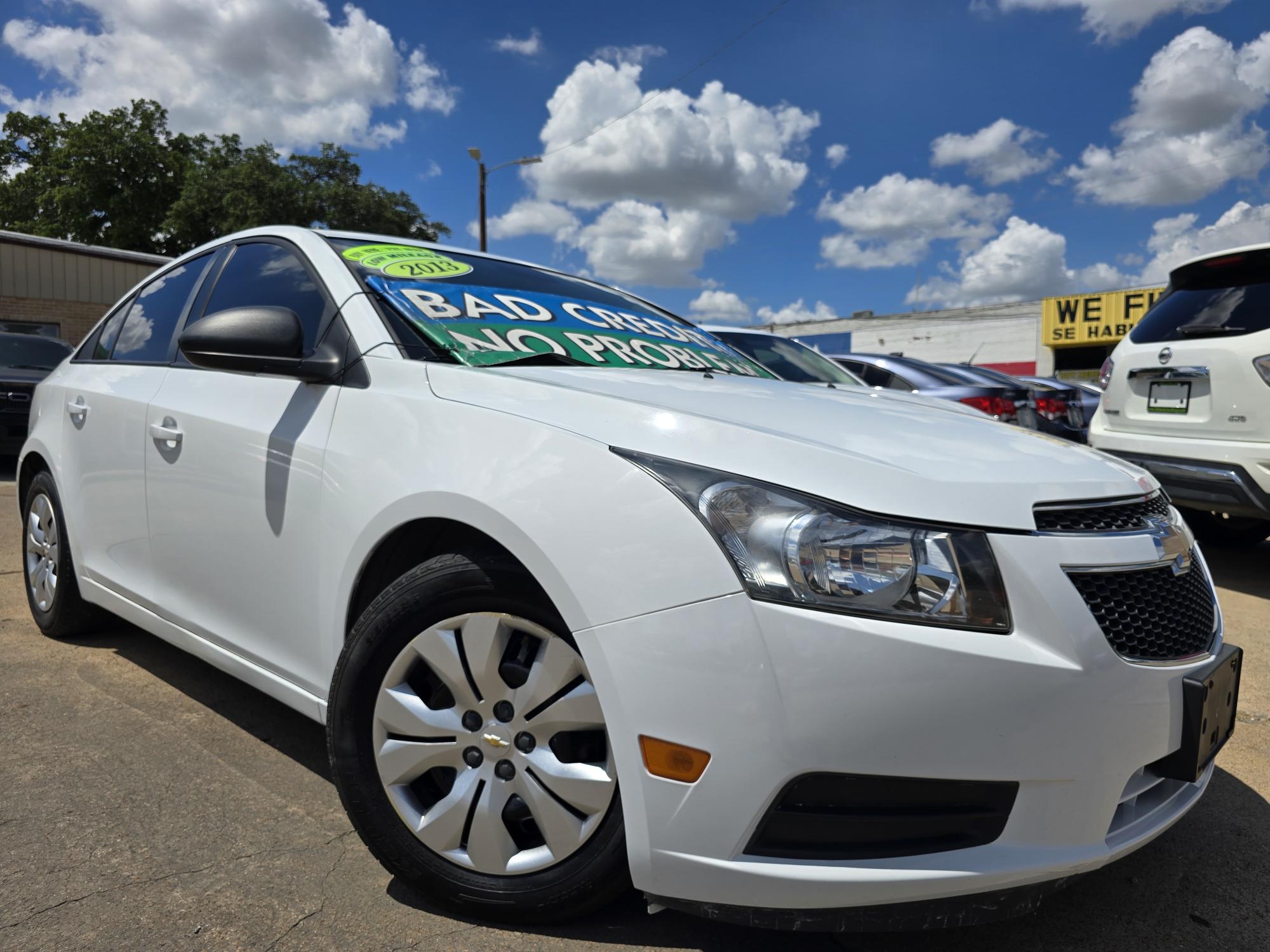 photo of 2013 Chevrolet Cruze LS Sedan