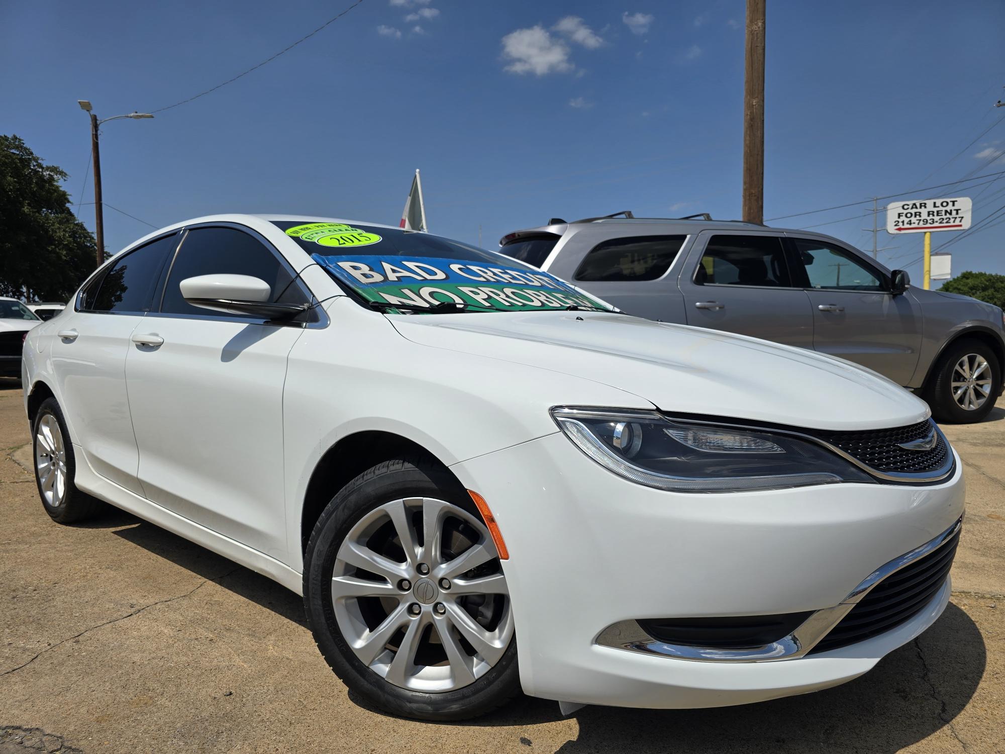 photo of 2015 Chrysler 200 Limited Sedan