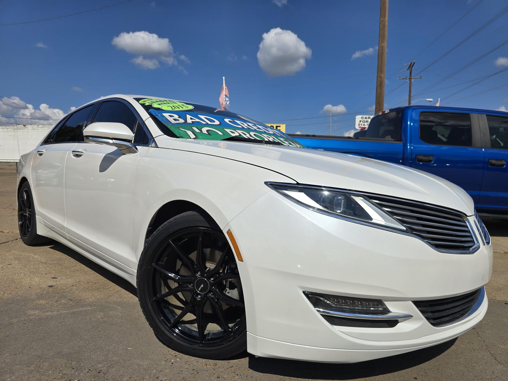 photo of 2015 Lincoln MKZ Hybrid Sedan