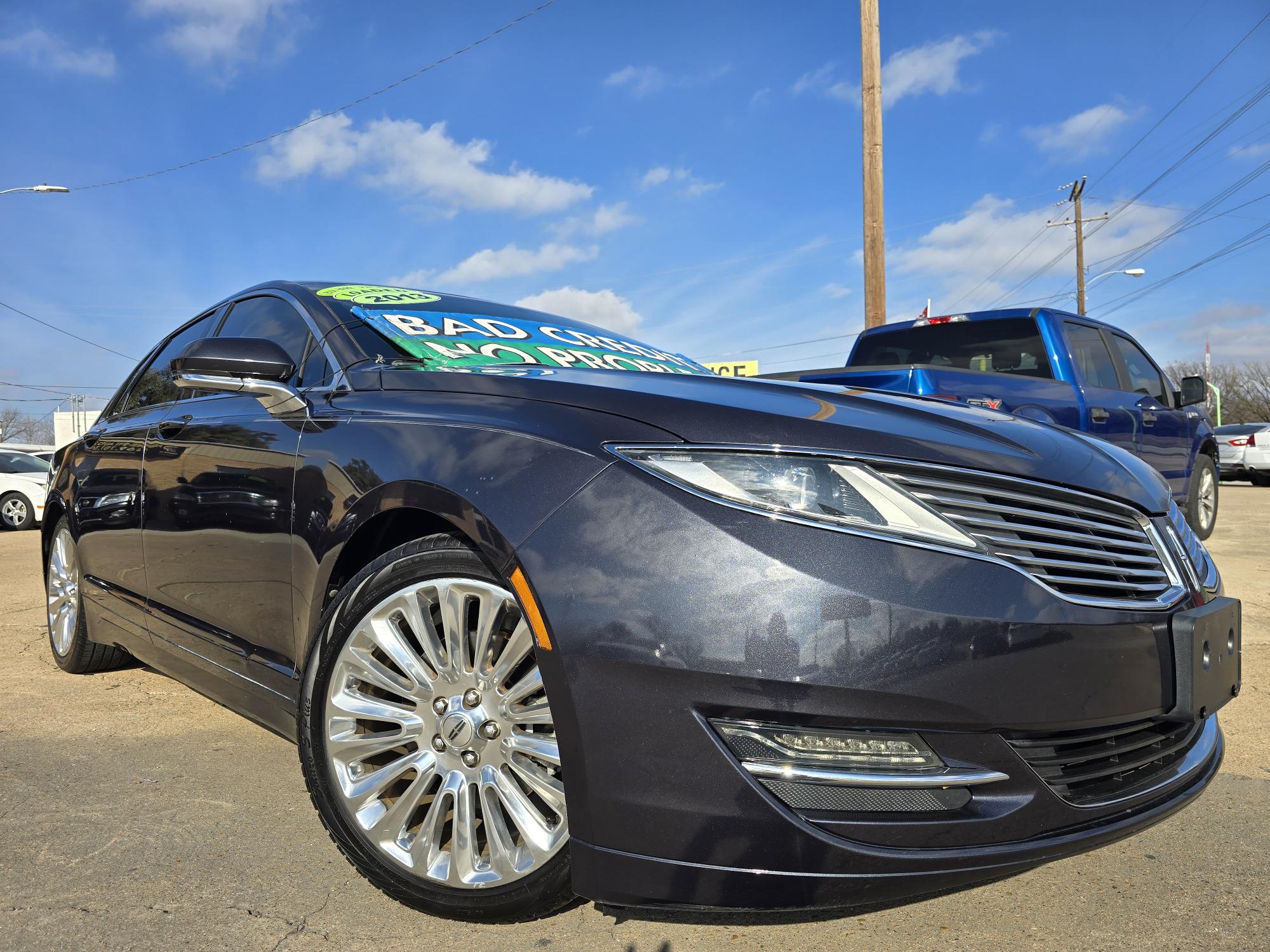 photo of 2013 Lincoln MKZ Sedan