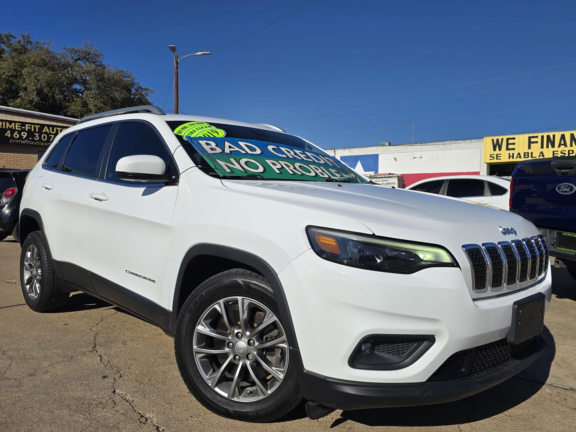 photo of 2019 Jeep Cherokee Latitude Plus Sport Utility